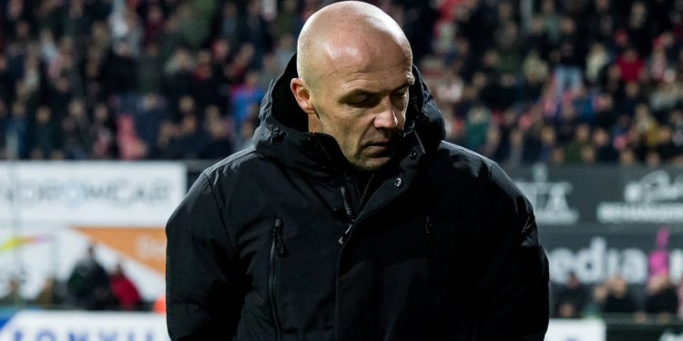 Ajax’ta Schreuder dönemi sona erdi