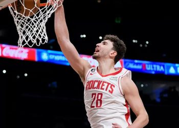 Alperen Şengün’ün double double’ı yetmedi