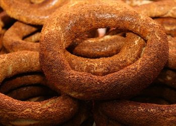 Ankara’da simit yarından itibaren 7 TL’den satılacak