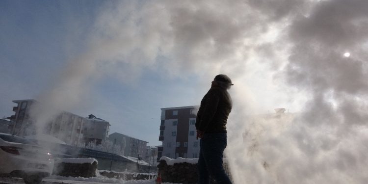 Ardahan yine buz kesti