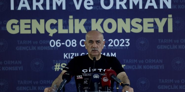 Bakan Kirişci, tarım ve ormancılıkta gençlerin katkısına değindi