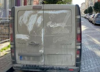 Başakşehir’de ambulansa yol vermeyen sürücüye 872 TL ceza kesildi