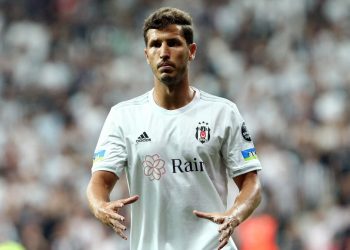 Beşiktaş’ta Salih Uçan’ın sözleşmesi uzatıldı