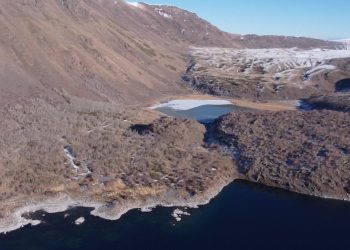 Bitlis’te 2 mevsim aynı anda yaşanıyor