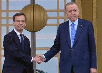 Bloomberg: NATO ülkeleri, Erdoğan’a baskı yapmalı