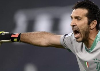 Buffon, performansıyla yıllara meydan okuyor