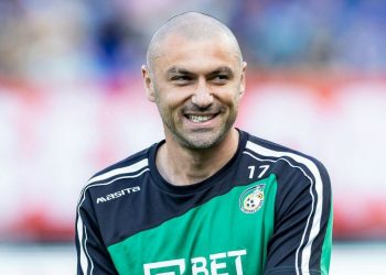 Burak Yılmaz, Hollanda basınında manşetlerde