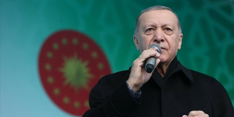 Cumhurbaşkanı Erdoğan Bursa’da coşkulu kalabalığa seslendi