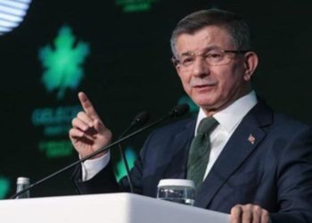 Davutoğlu’ndan Şirin Payzın’a tepki: Türk siyasetini bilmiyorsun