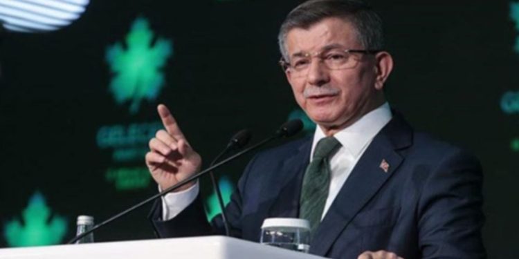 Davutoğlu’ndan Şirin Payzın’a tepki: Türk siyasetini bilmiyorsun