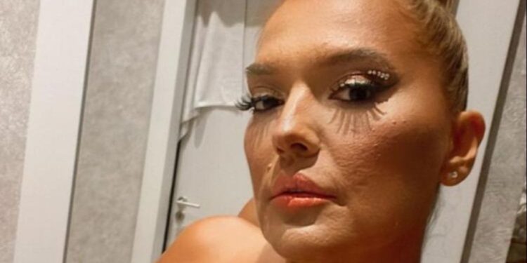 Demet Akalın, trafikte tacize uğradığını söyledi