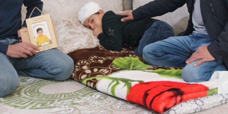 Diyarbakır’da 7 yaşındaki çocuğa sokak köpeği saldırdı