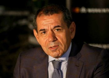 Dursun Özbek: Burası ağlama yeri değil