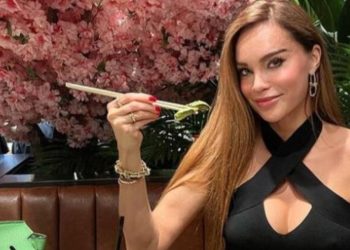 Ebru Şallı 600 bin TL’lik çantasını gösterdi