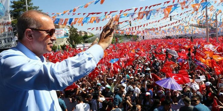 Economist: Türkiye’de hiç kimse Erdoğan gibi seçim kampanyası yürütemez