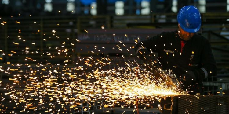 Elektrik ve doğalgaz fiyatlarındaki indirimler sanayiciyi rahatlattı