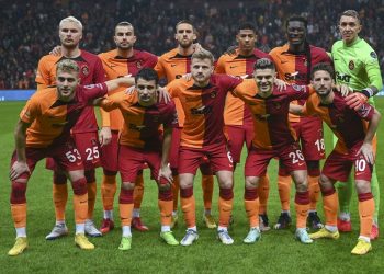 En az Türk futbolcuya süre veren takım Galatasaray oldu