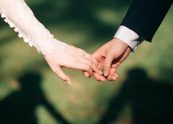 Eşin telefonuna takip uygulaması yüklemek hukuka aykırı sayıldı