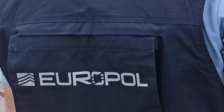 Europol, kripto para borsası Bitzlato’nun yöneticilerini gözaltına aldı