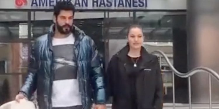 Fahriye Evcen ve bebeği hastaneden çıktı