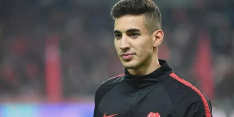 Galatasaray’da yeni hedef Mert Müldür