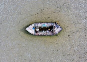 İnsanlık, pahalılık ve iklimle mücadele ediyor