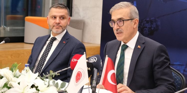 İsmail Demir savunma sanayiinde ihracat hedefini açıkladı