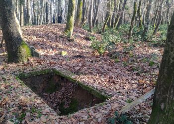 İstanbul’da mezarlık defineciler tarafından talan edildi