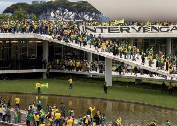 Jair Bolsonaro, Kongre binası baskınına tepki gösterdi