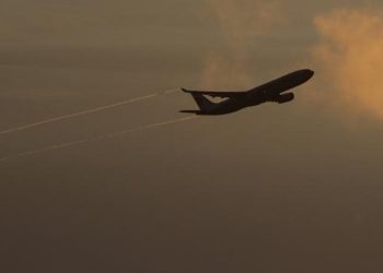 Japonya’da bomba ihbarı uçağa acil iniş yaptırdı