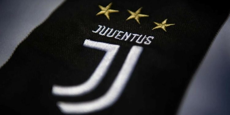 Juventus’a 15 puan silme cezası verildi