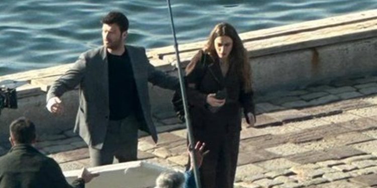 Kıvanç Tatlıtuğ ve Serenay Sarıkaya’nın yer aldığı diziden ilk görüntüler