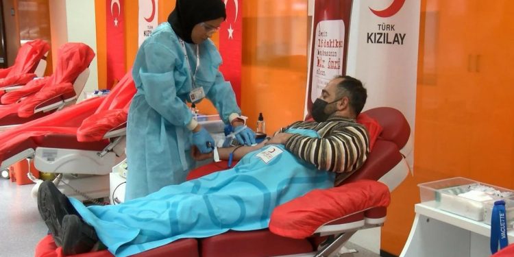 Kızılay Başkanı: Kan stokları asgari seviyeye yakın