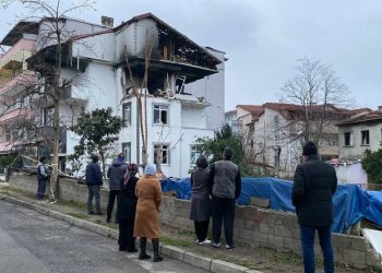 Kocaeli’de patlamanın yaşandığı binadaki hasar gün ağarınca ortaya çıktı