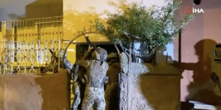 Mersin’de asayiş operasyonu: 25 gözaltı