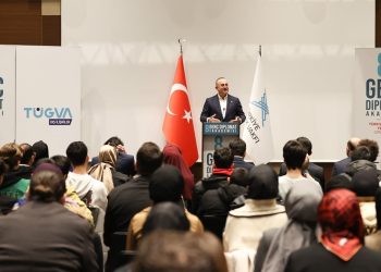 Mevlüt Çavuşoğlu’ndan Batı ülkelerine sert tepki