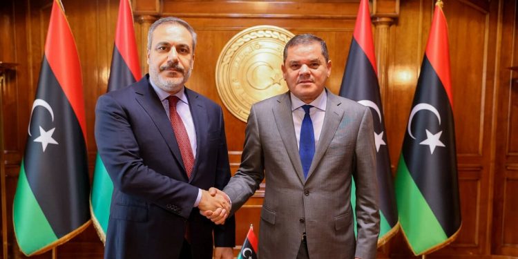 MİT Başkanı Hakan Fidan, Libya Başbakanı Dibeybe ile görüştü