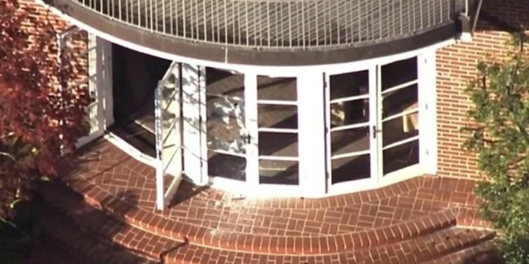 Nancy Pelosi’nin eşine yapılan saldırının görüntüleri kamuoyuyla paylaşıldı