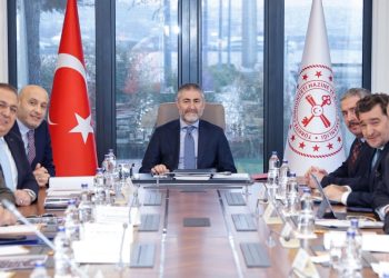 Nureddin Nebati, TİM yönetimi ile ihracatı konuştu