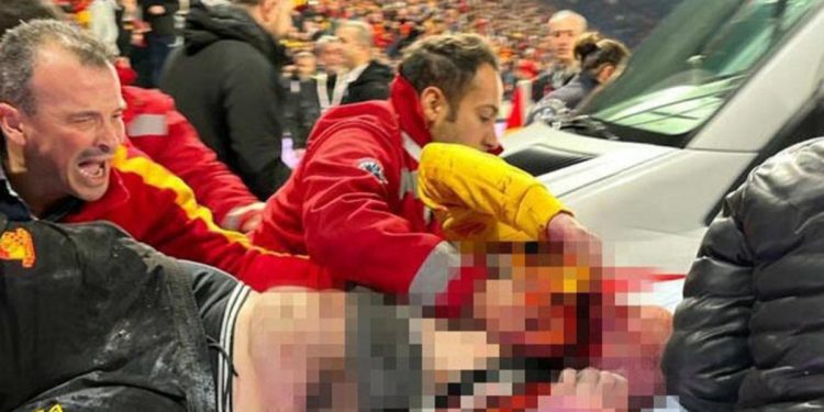 Olaylı İzmir derbisinde yaralanan taraftar taburcu oldu