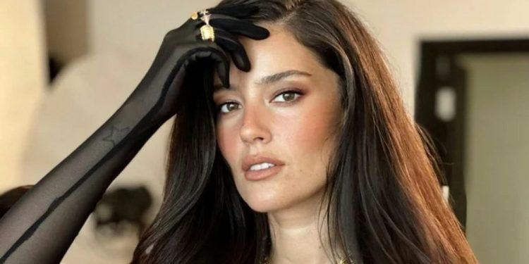 Pelin Akil trafikte sözlü tacize uğradı