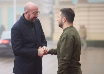 Politico: AB, Ukrayna’yı borç krizine sürüklüyor