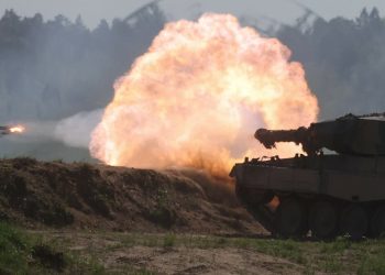 Polonya’nın, Ukrayna’ya Leopard sevkiyatı için harekete geçtiği iddia edildi