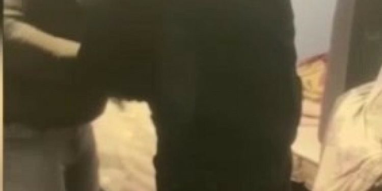 Sultanbeyli’de evden çıkaran ev sahibinin oğlunun aracını kundaklattı