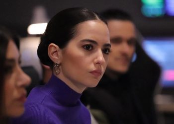 Teşkilat’ın Pınar’ı kış vakti iç ısıttı, Instagram coştu! Suyun içerisinde süzüldü: “Yerim seni ben”