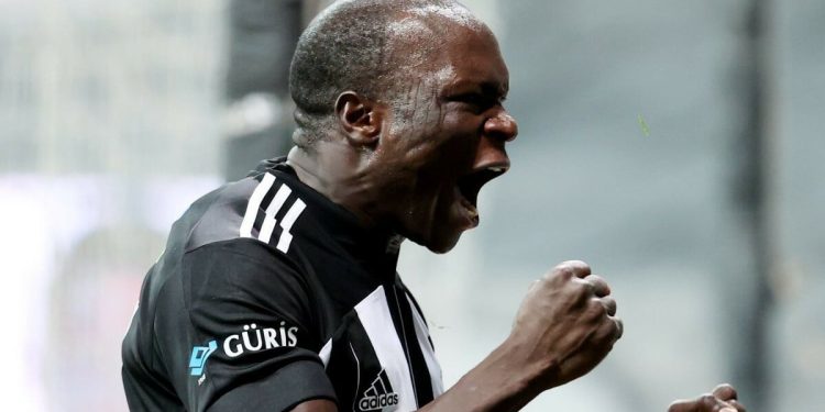 Vincent Aboubakar transferi Ronaldo’yu bekliyor