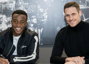 Youssoufa Moukoko, Borussia Dortmund’la sözleşme yeniledi