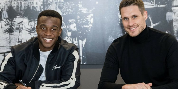 Youssoufa Moukoko, Borussia Dortmund’la sözleşme yeniledi