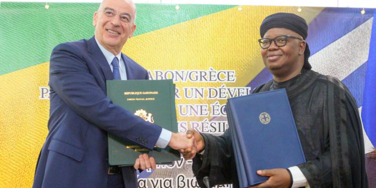 Yunan gazetesi: Nikos Dendias, Türkiye’nin Afrika’daki varlığına karşı tura çıktı