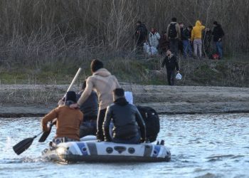 Yunanistan, Meriç kıyısına 140 kilometrelik çelik çit örecek